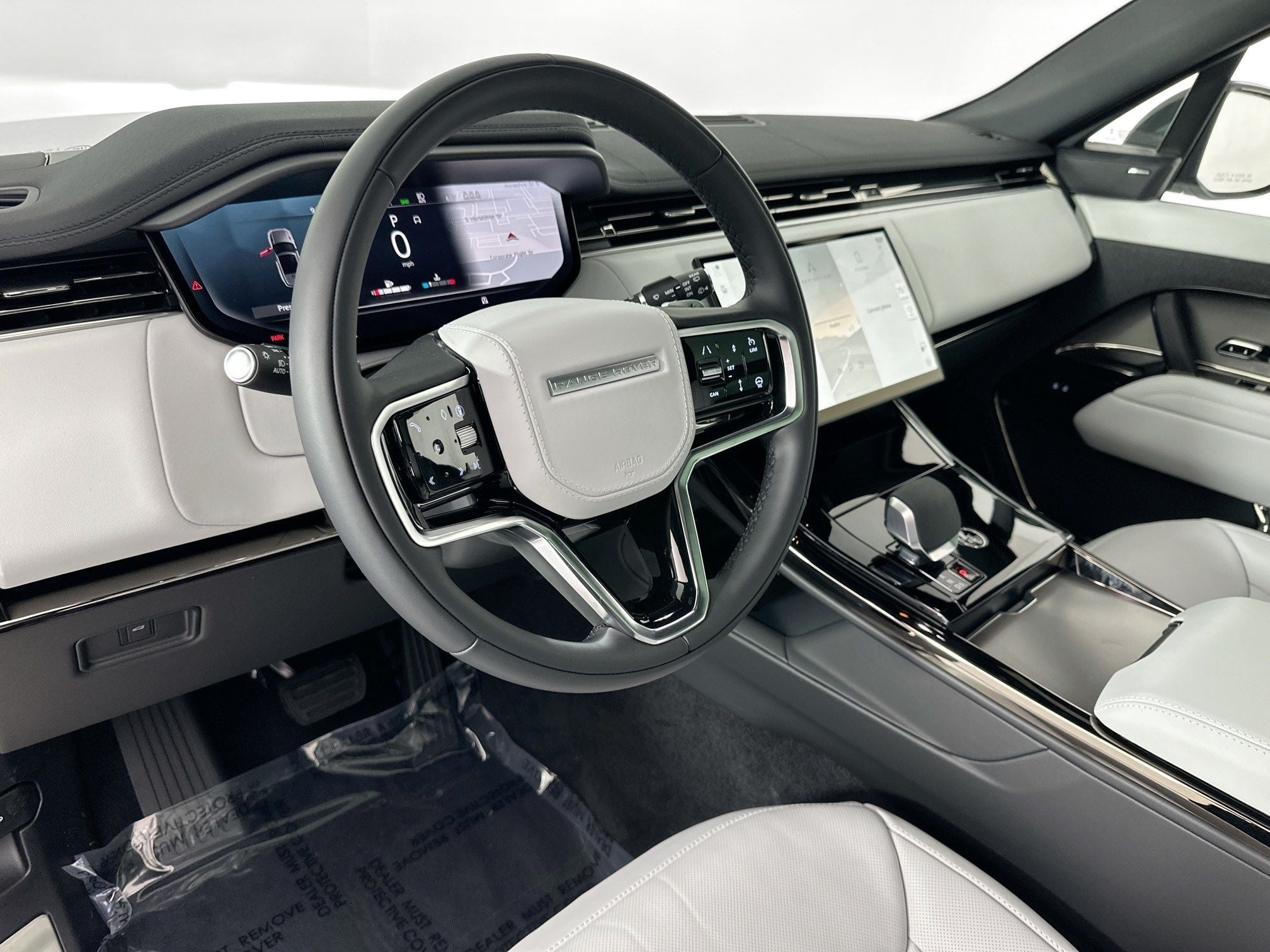 2026 Land Rover Range Rover Sport SE