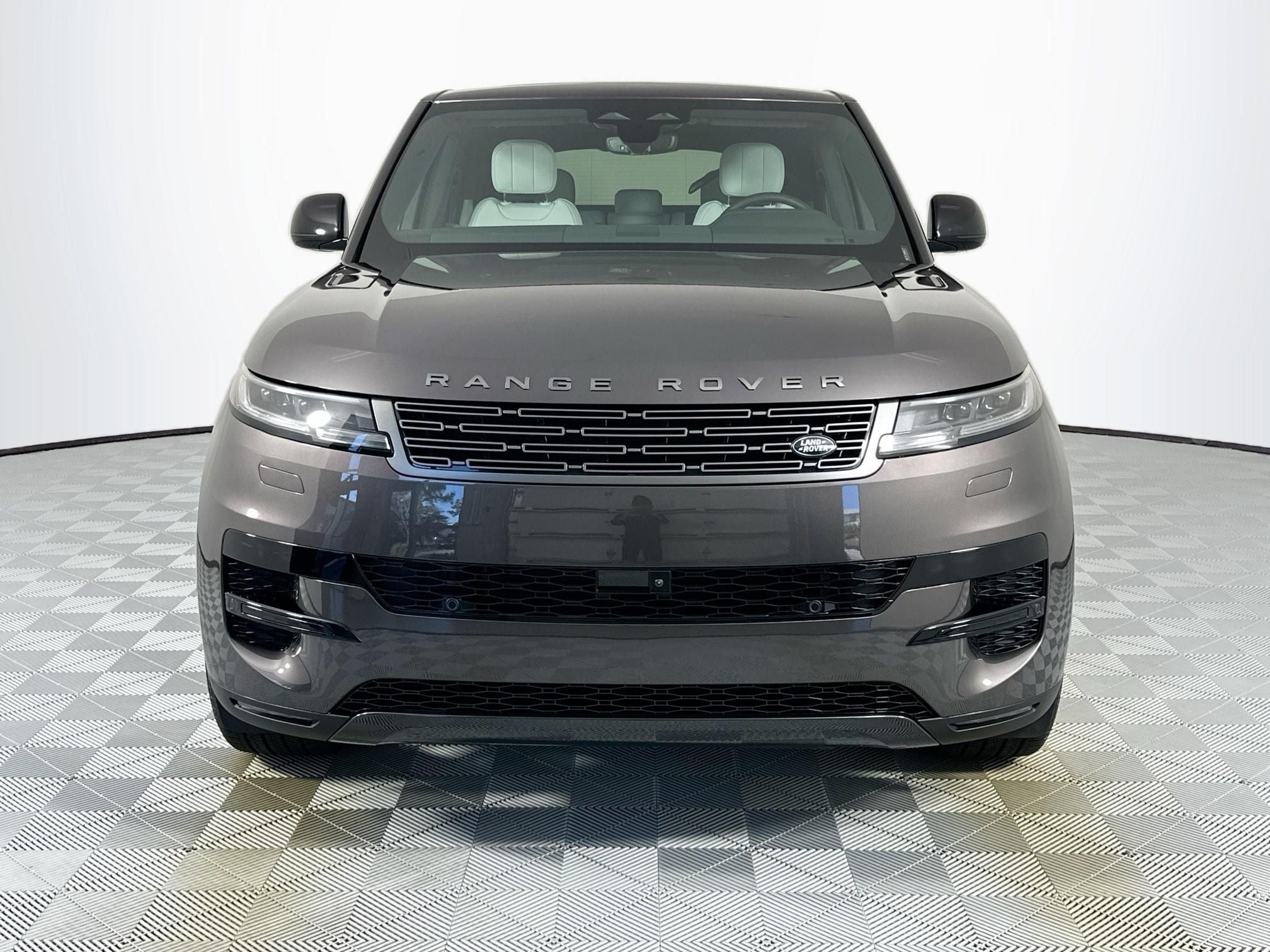 2026 Land Rover Range Rover Sport SE