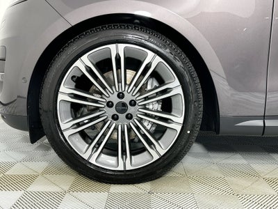 2026 Land Rover Range Rover Sport SE