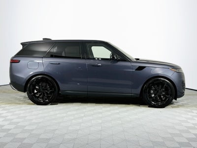 2026 Land Rover Range Rover Sport SE
