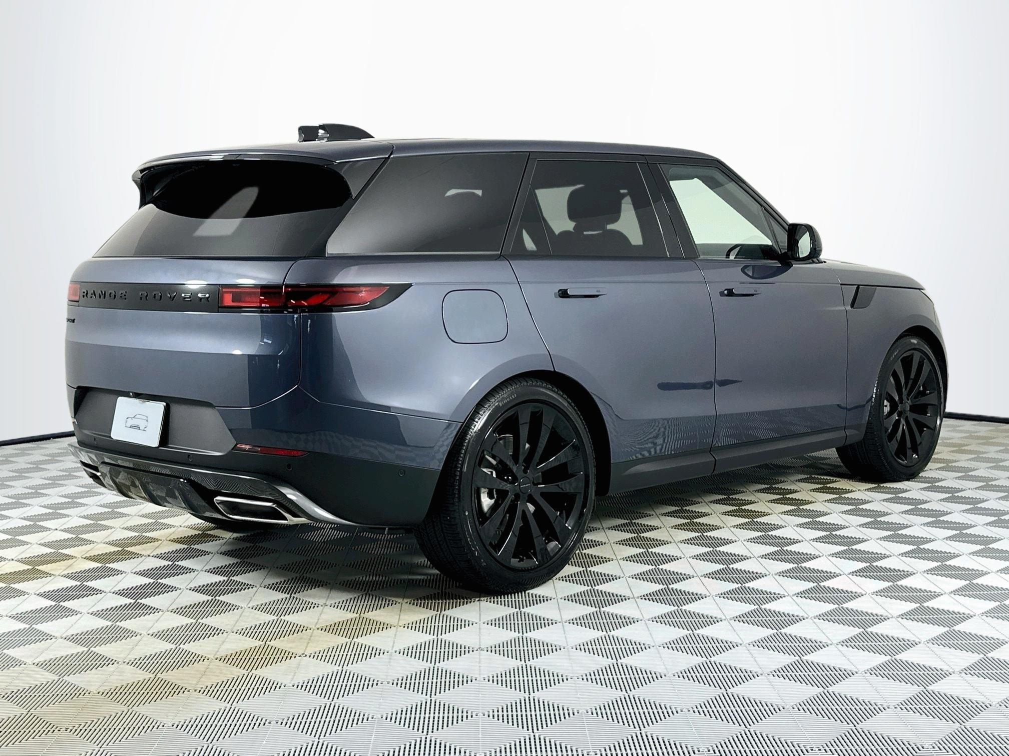 2026 Land Rover Range Rover Sport SE