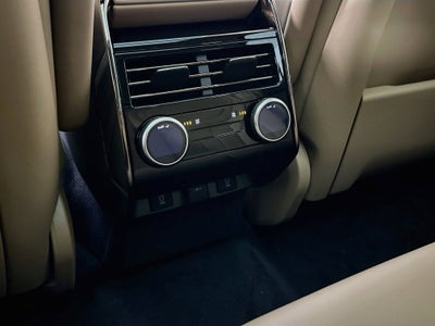 2027 Land Rover Range Rover Sport SE