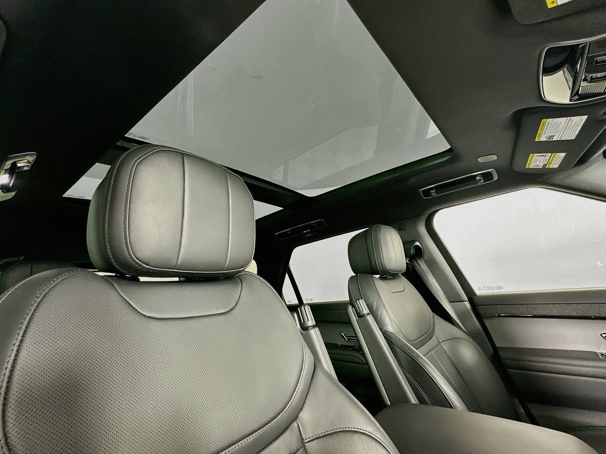 2024 Land Rover Range Rover Sport SE