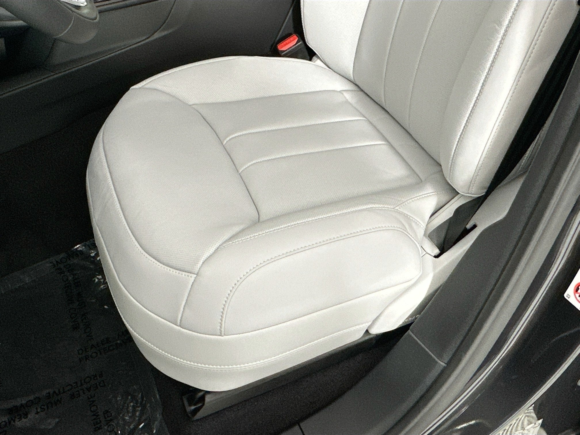 2026 Land Rover Range Rover Sport SE