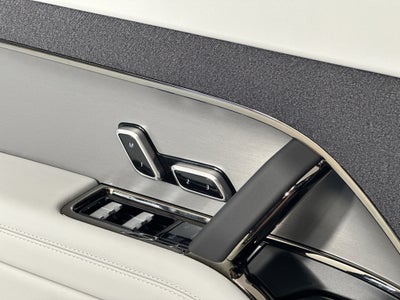 2026 Land Rover Range Rover Sport SE