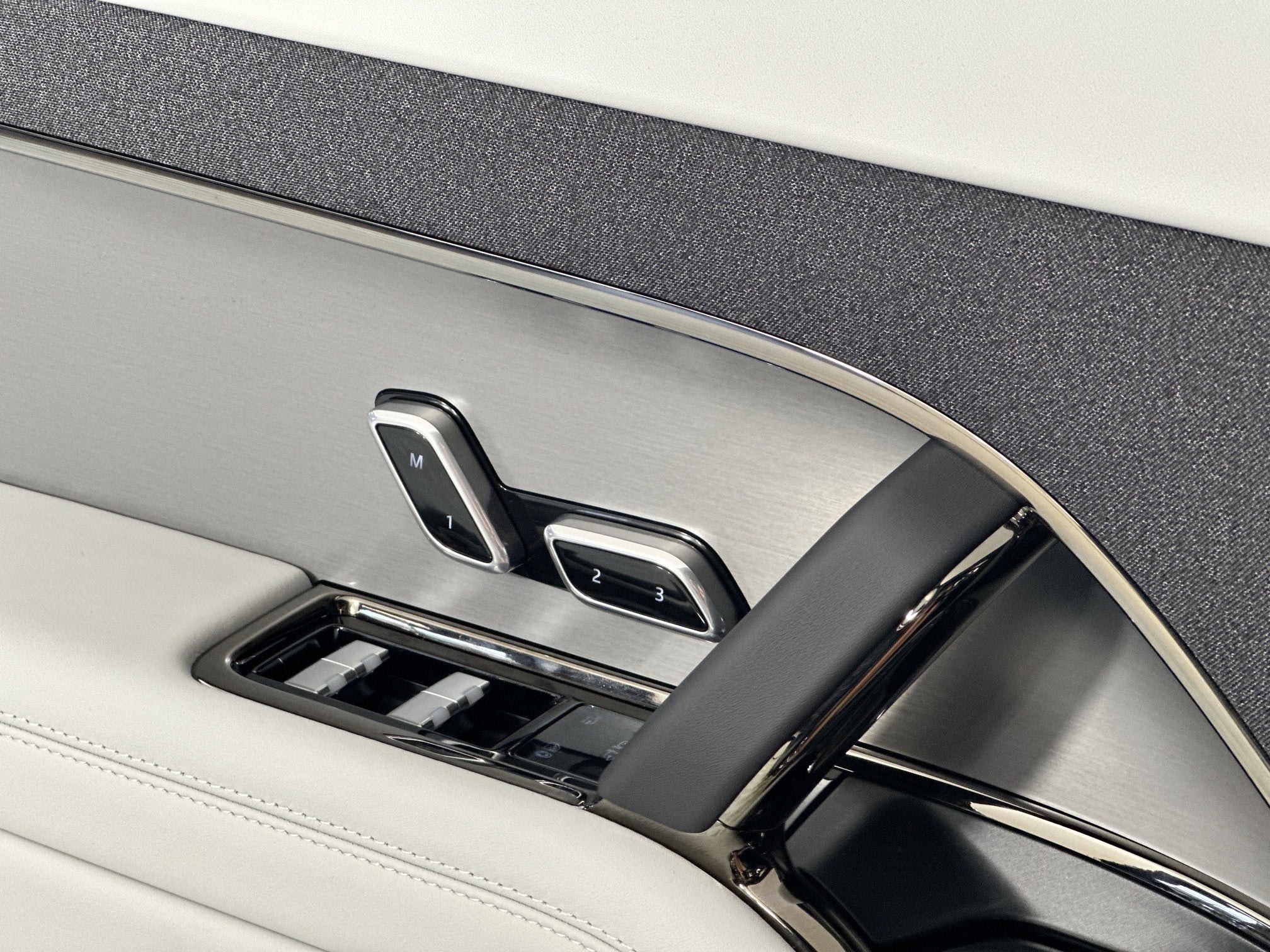 2026 Land Rover Range Rover Sport SE