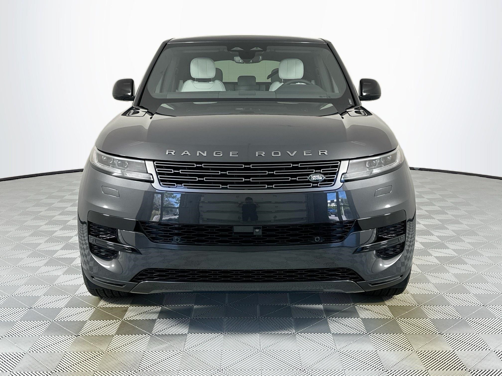 2026 Land Rover Range Rover Sport SE