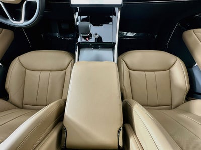 2026 Land Rover Range Rover Sport SE