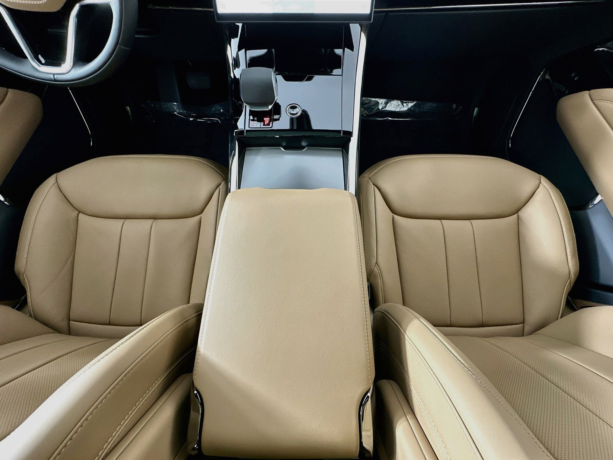2026 Land Rover Range Rover Sport SE