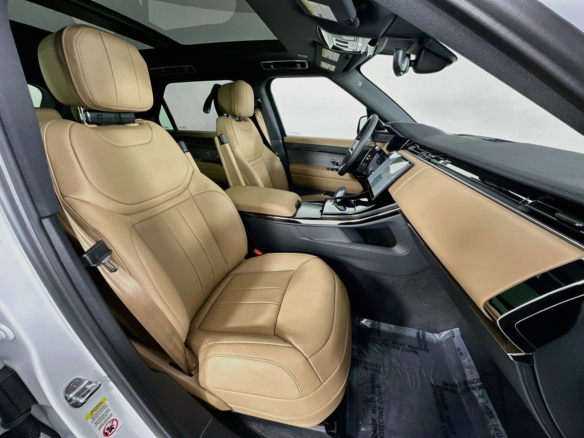 2026 Land Rover Range Rover Sport SE