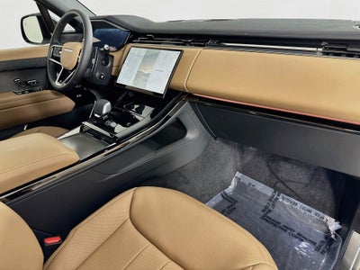 2026 Land Rover Range Rover Sport SE