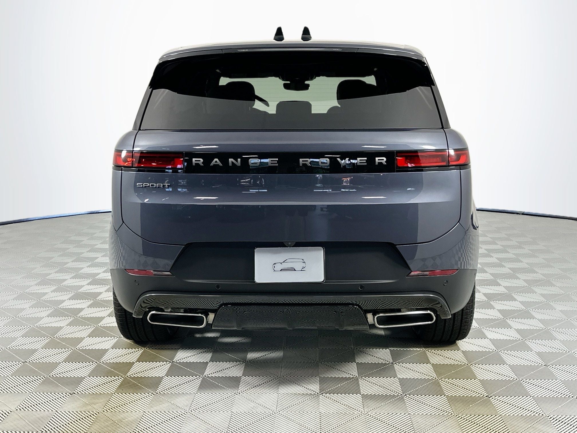 2026 Land Rover Range Rover Sport SE