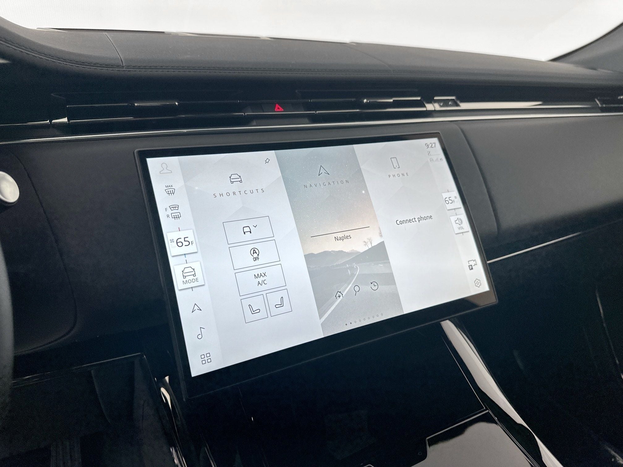 2026 Land Rover Range Rover Sport SE
