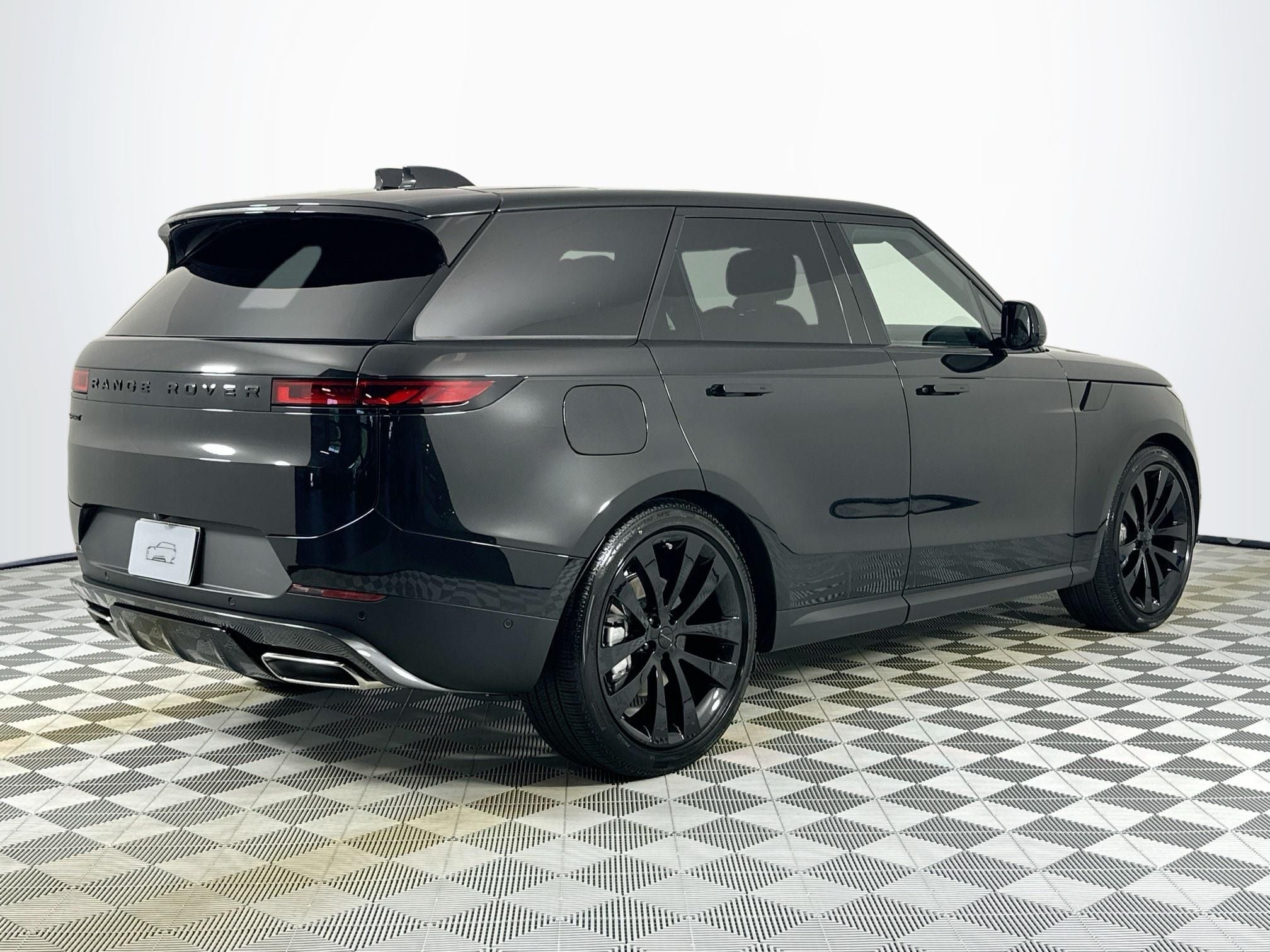 2026 Land Rover Range Rover Sport SE