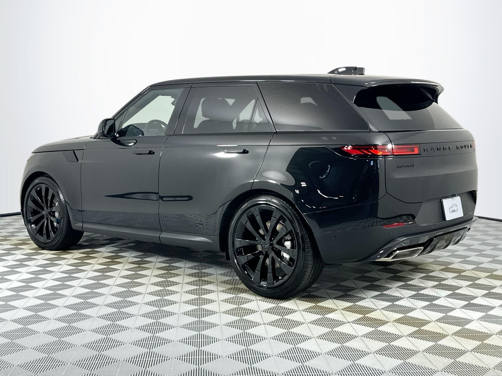 2026 Land Rover Range Rover Sport SE