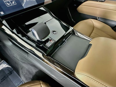 2026 Land Rover Range Rover Sport SE