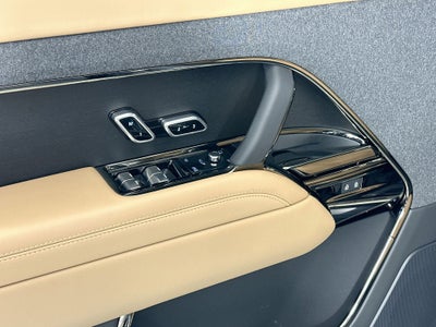 2026 Land Rover Range Rover Sport SE