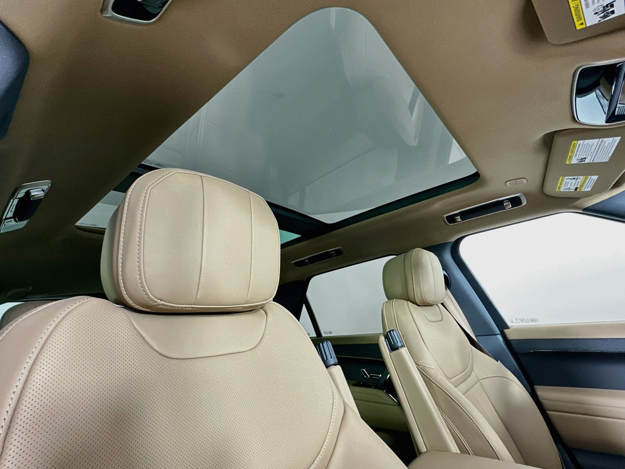 2026 Land Rover Range Rover Sport SE