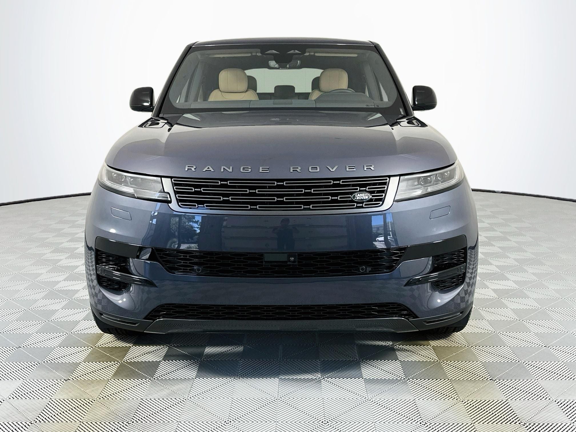 2026 Land Rover Range Rover Sport SE