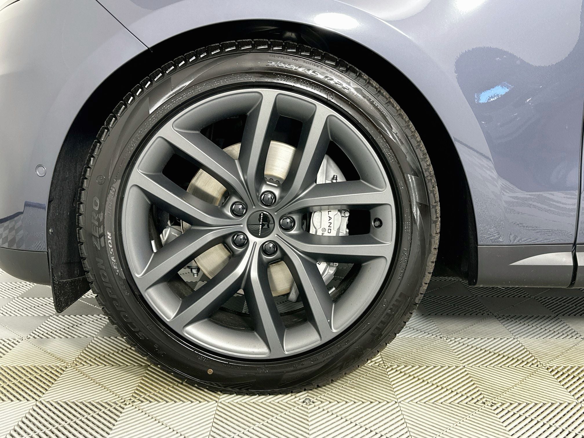 2026 Land Rover Range Rover Sport SE