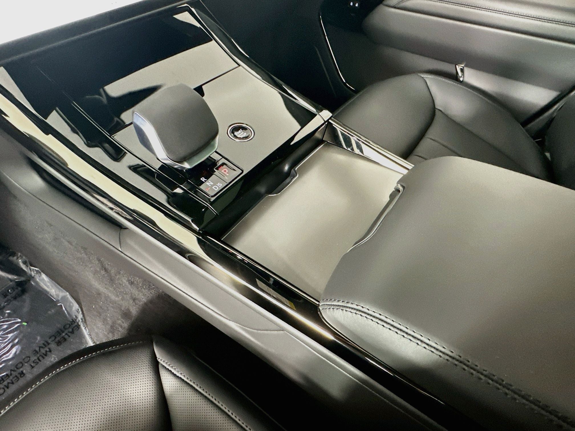 2026 Land Rover Range Rover Sport SE