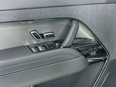 2026 Land Rover Range Rover Sport SE