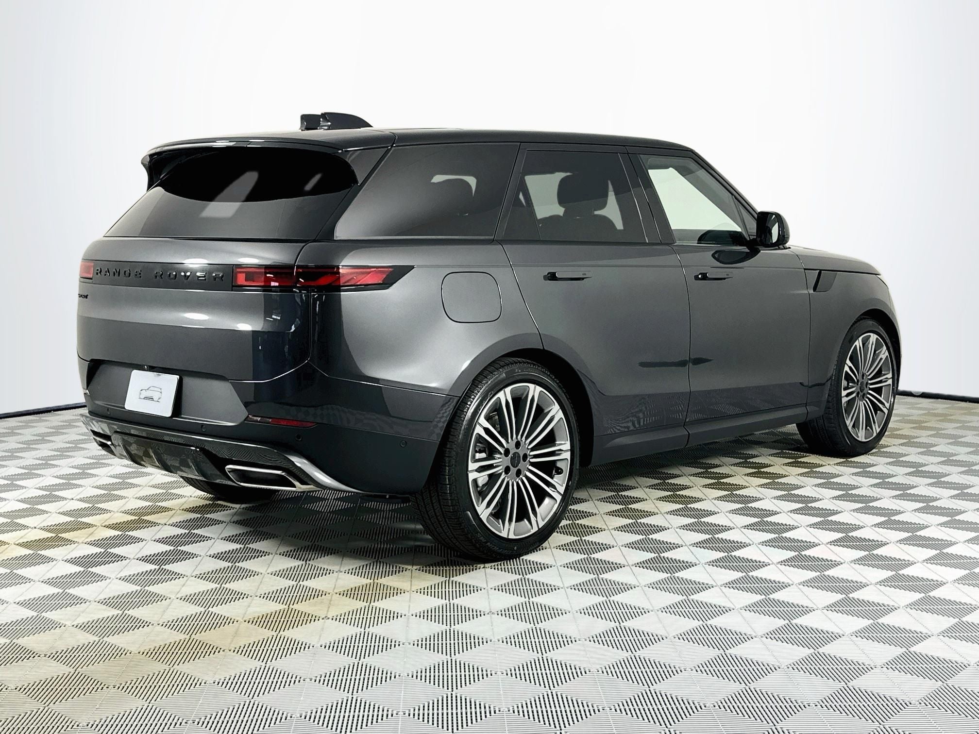 2026 Land Rover Range Rover Sport SE