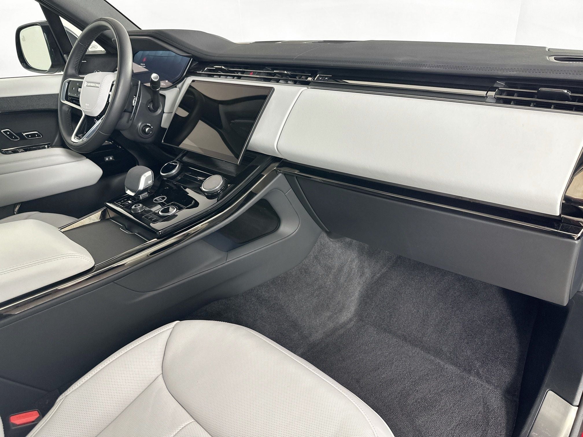 2023 Land Rover Range Rover Sport SE