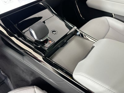 2026 Land Rover Range Rover Sport SE