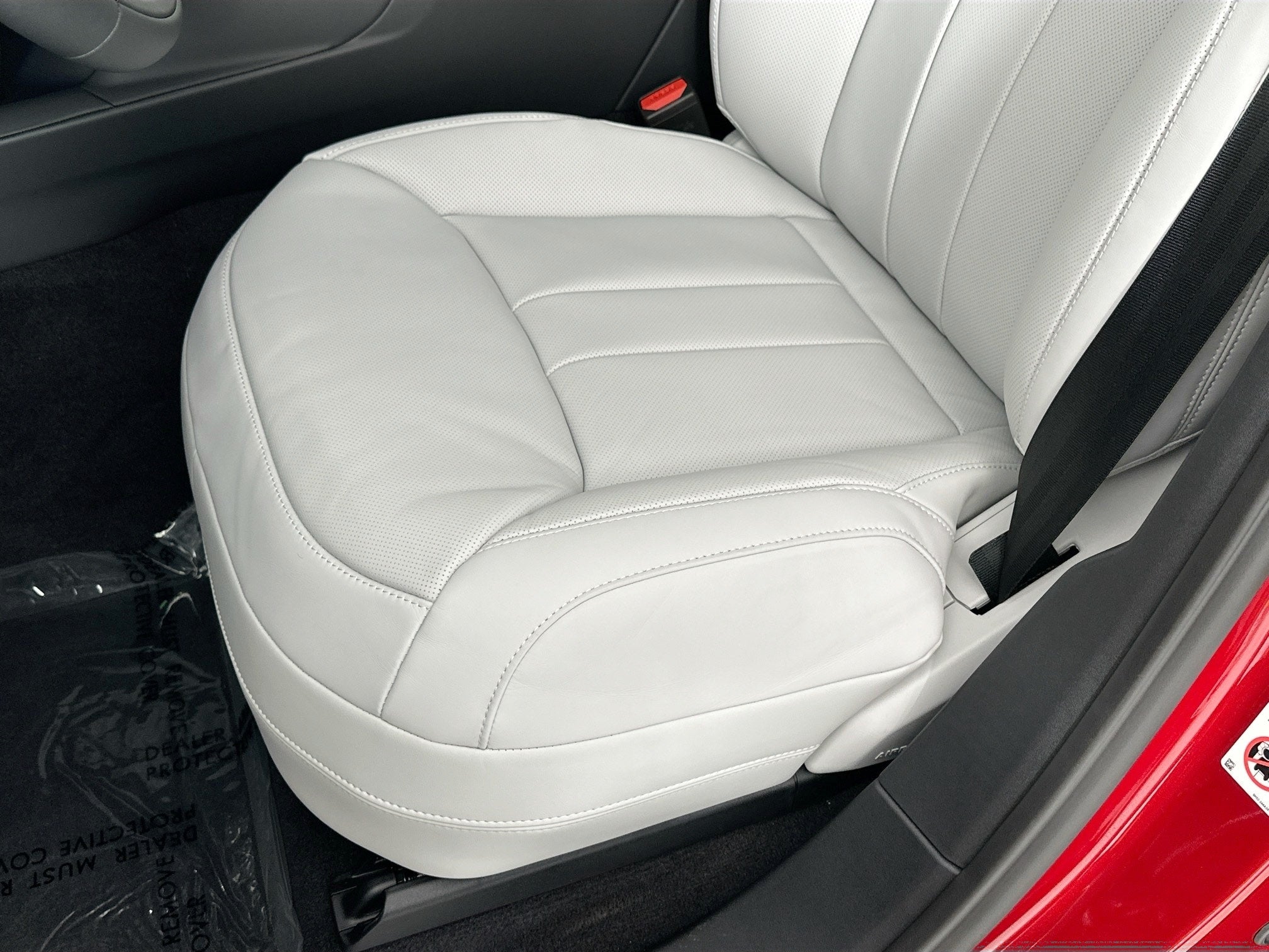 2026 Land Rover Range Rover Sport SE