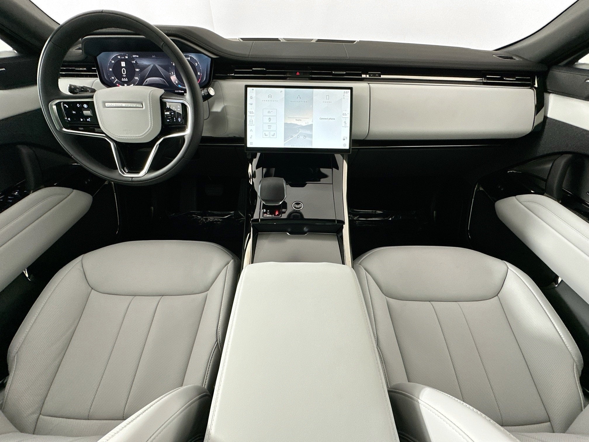 2026 Land Rover Range Rover Sport SE