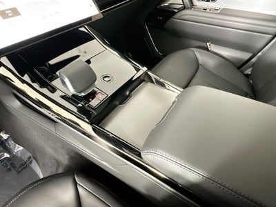 2026 Land Rover Range Rover Sport SE