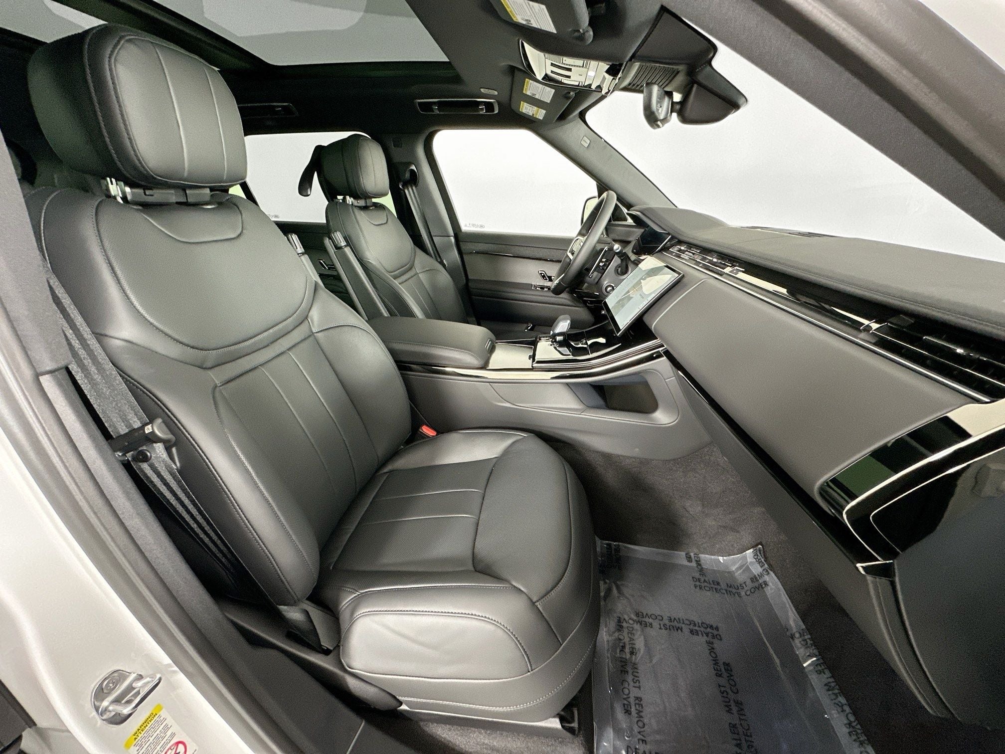 2026 Land Rover Range Rover Sport SE