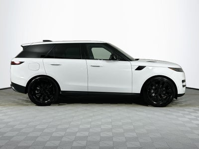 2026 Land Rover Range Rover Sport SE
