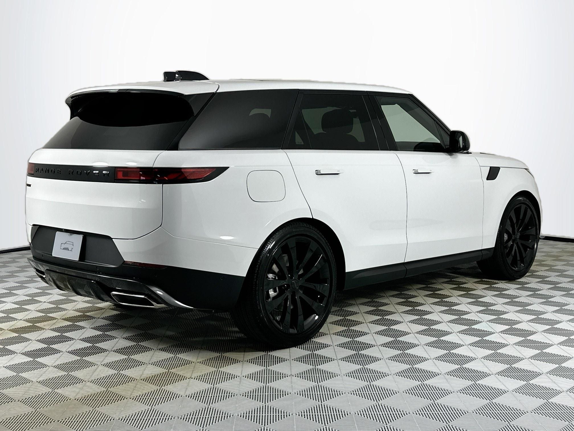 2026 Land Rover Range Rover Sport SE