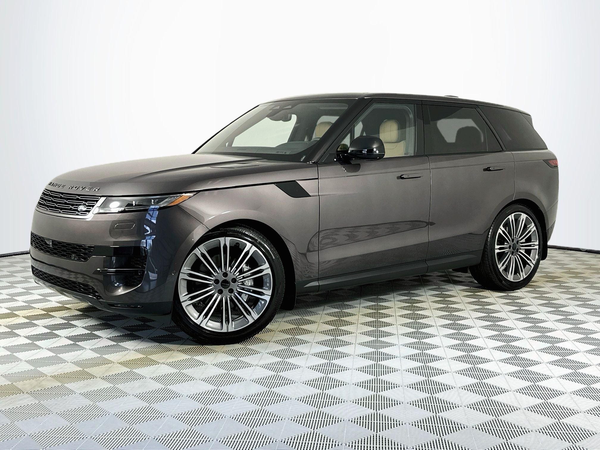 2026 Land Rover Range Rover Sport SE