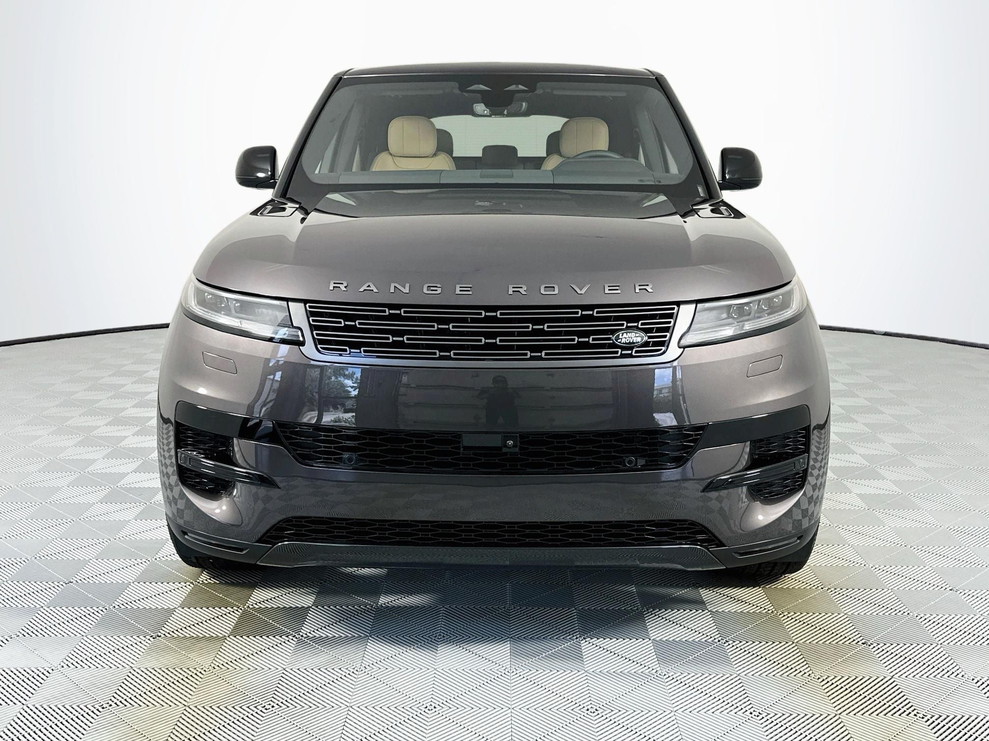 2026 Land Rover Range Rover Sport SE