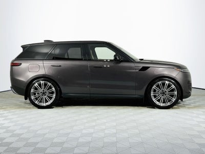2026 Land Rover Range Rover Sport SE