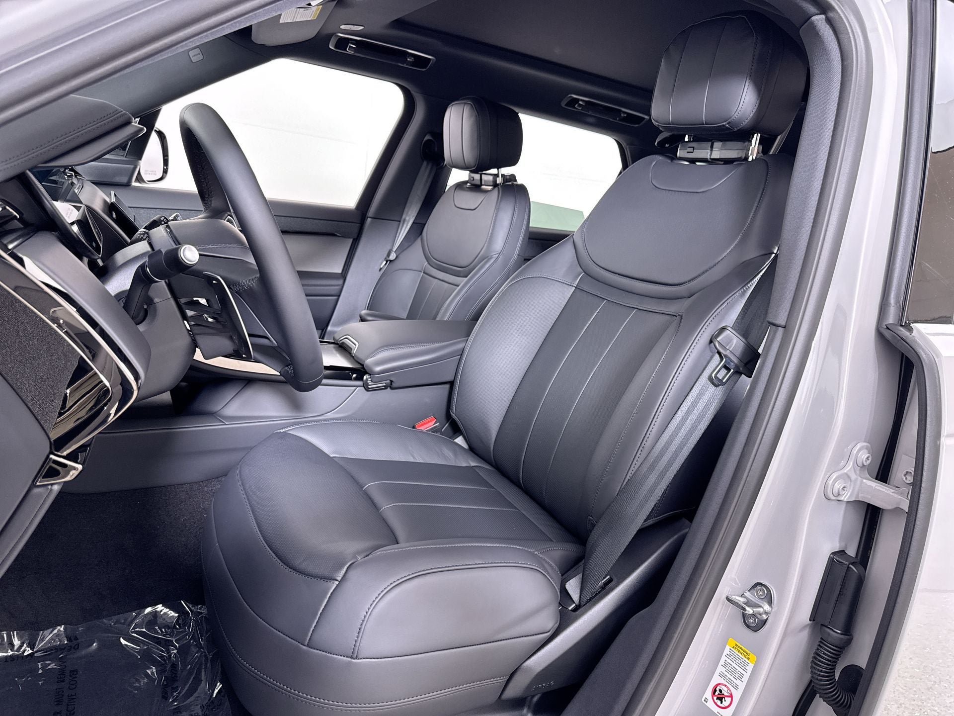 2027 Land Rover Range Rover Sport SE