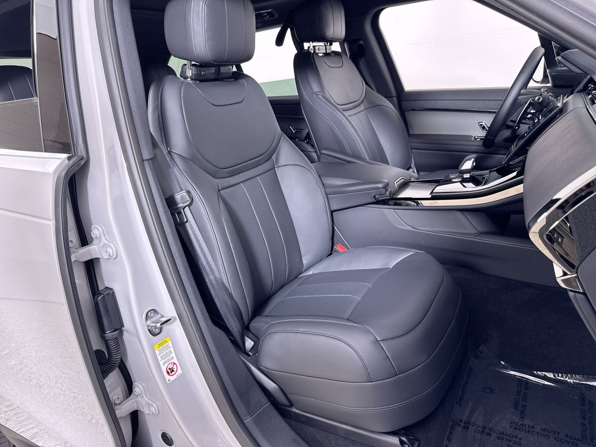 2027 Land Rover Range Rover Sport SE