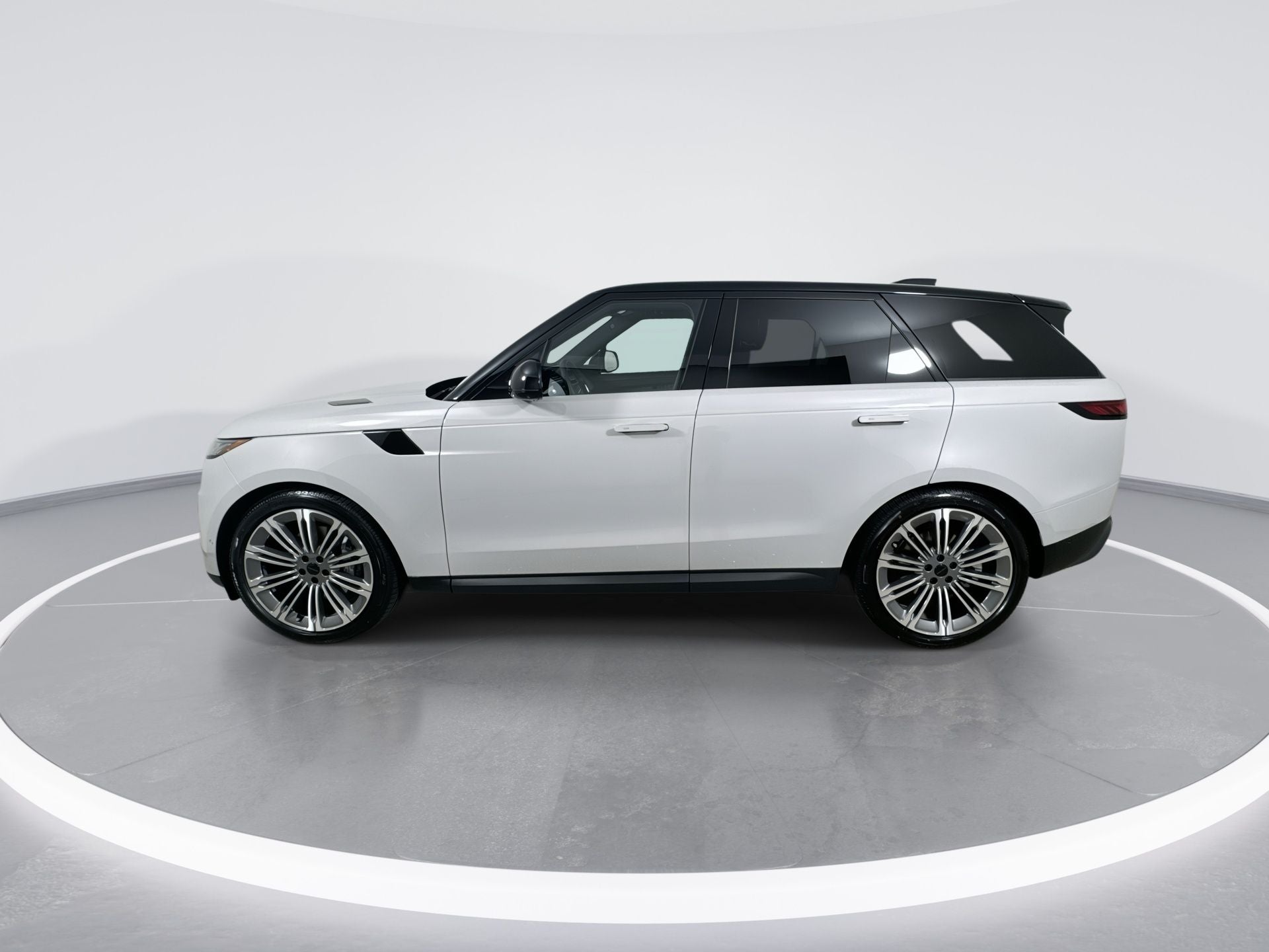 2027 Land Rover Range Rover Sport SE