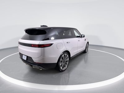 2027 Land Rover Range Rover Sport SE
