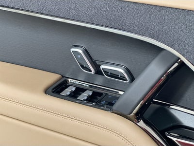 2026 Land Rover Range Rover Sport SE