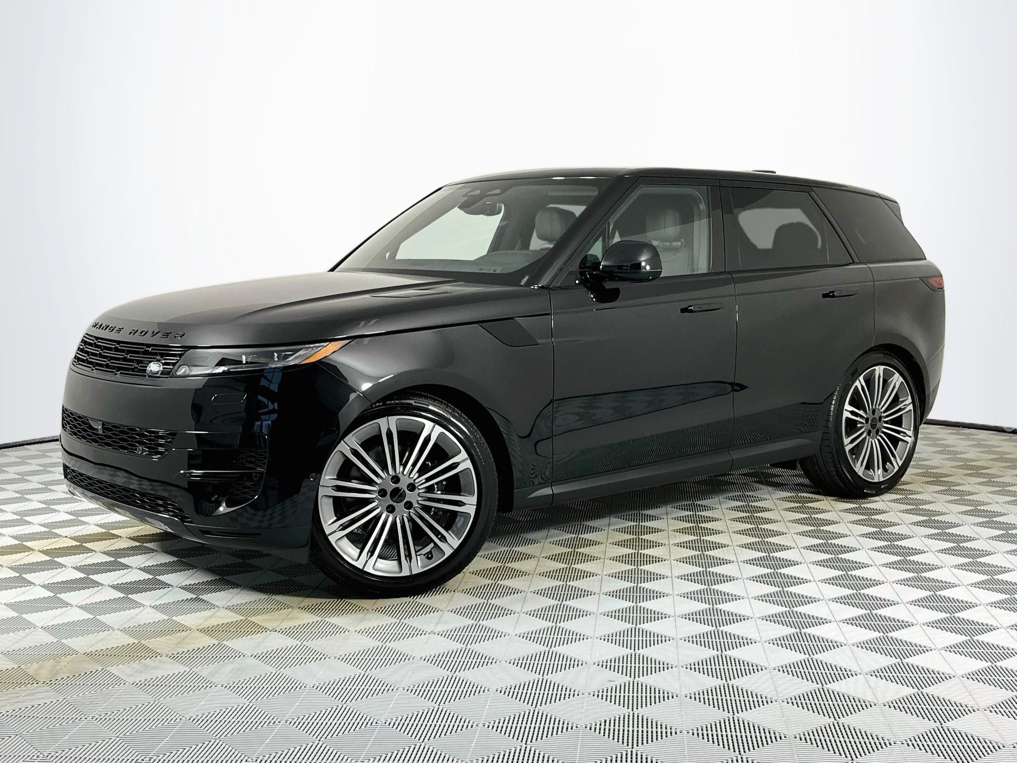 2027 Land Rover Range Rover Sport SE