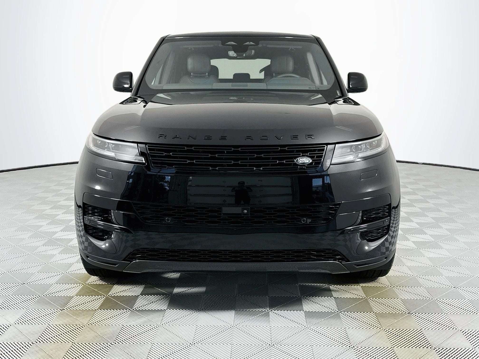 2027 Land Rover Range Rover Sport SE