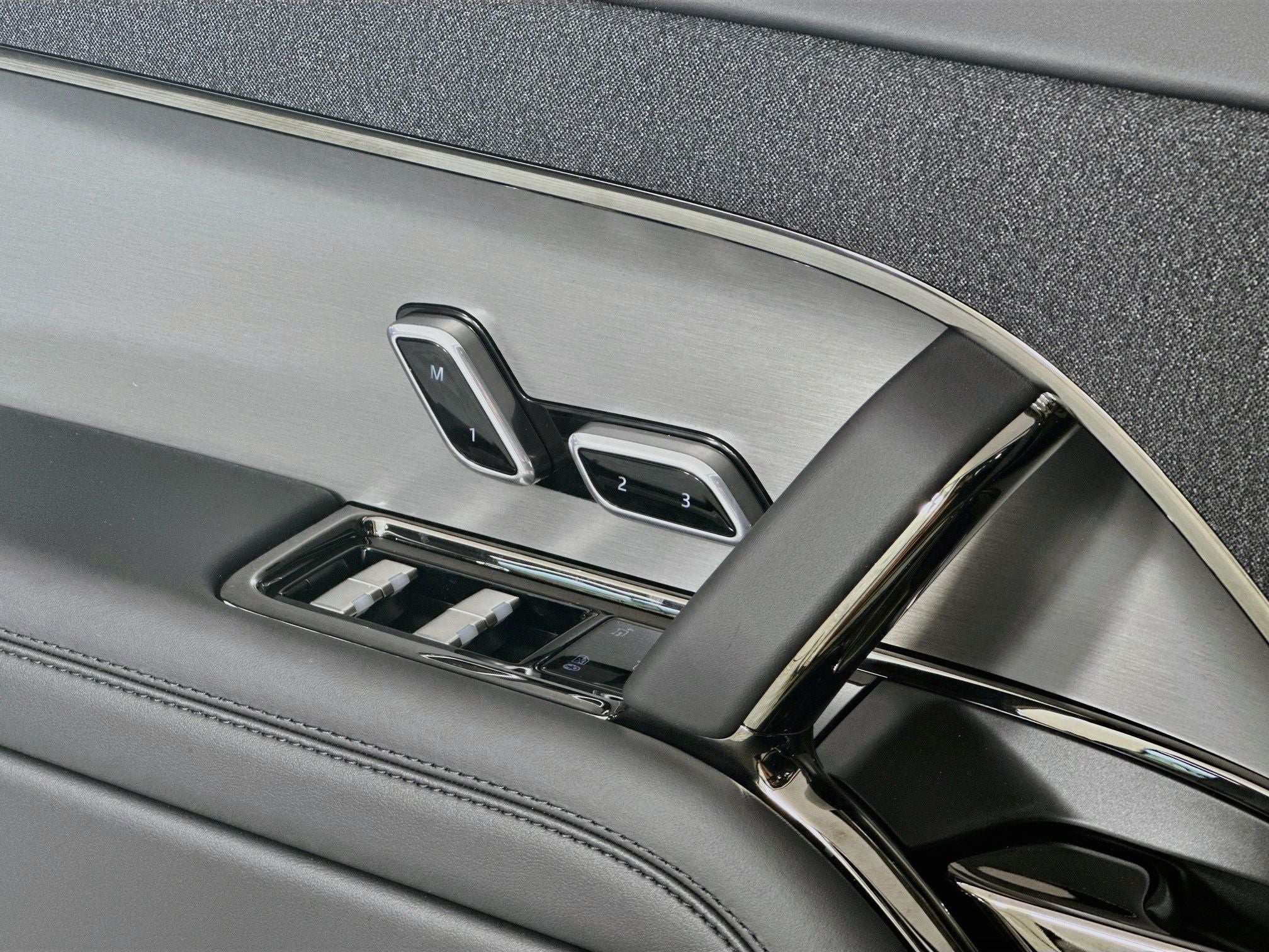 2026 Land Rover Range Rover Sport SE