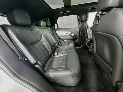 2026 Land Rover Range Rover Sport SE