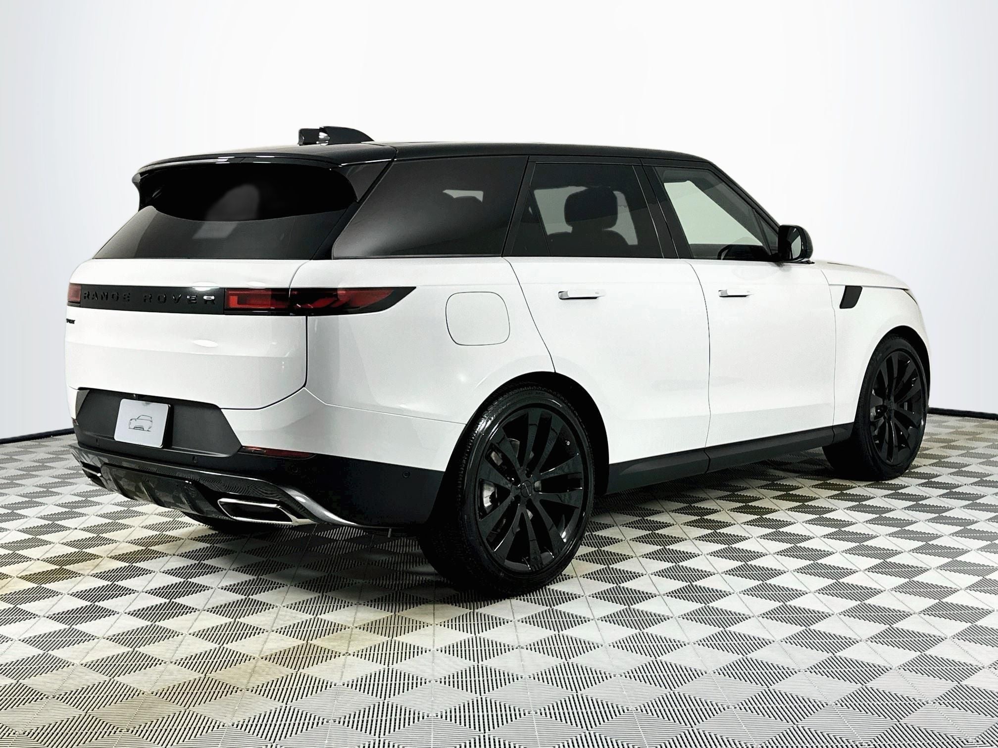 2026 Land Rover Range Rover Sport SE
