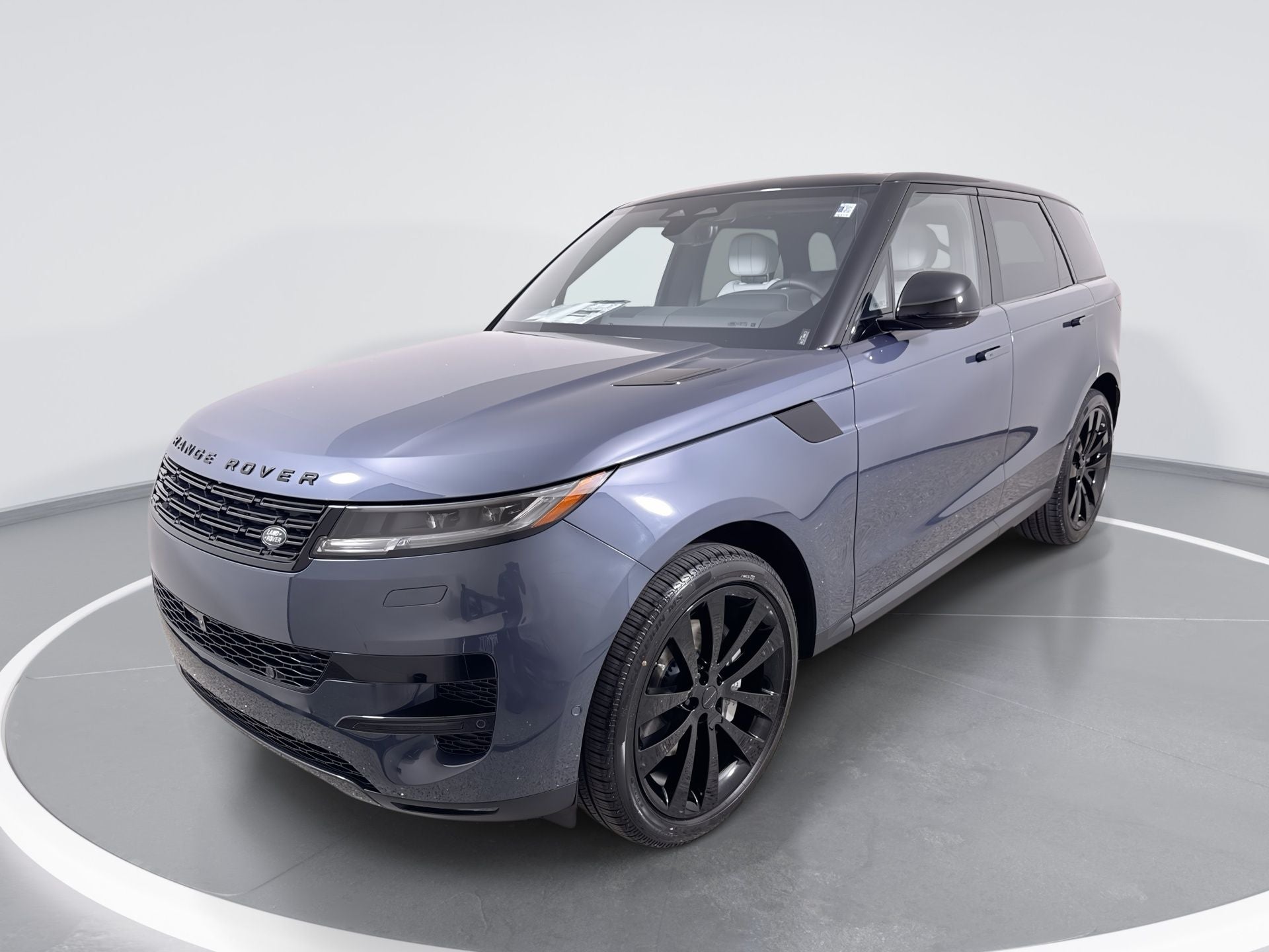 2026 Land Rover Range Rover Sport SE