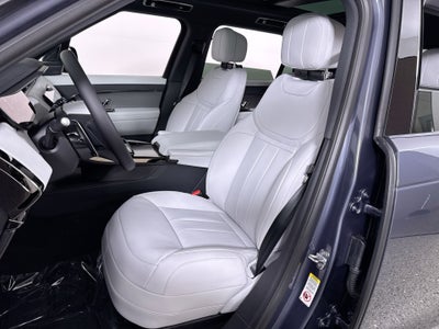 2026 Land Rover Range Rover Sport SE